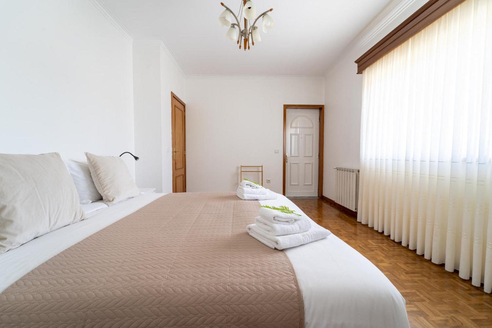 Gondomar Guimaraes - Moradia V3 Com Piscina Natural By House And People Buitenkant foto